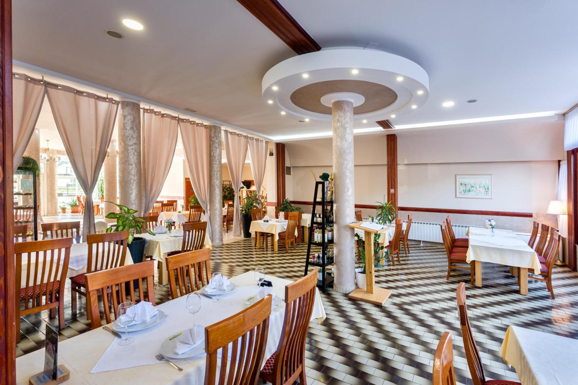 B&B Restoran Bosiljevo Exterior foto
